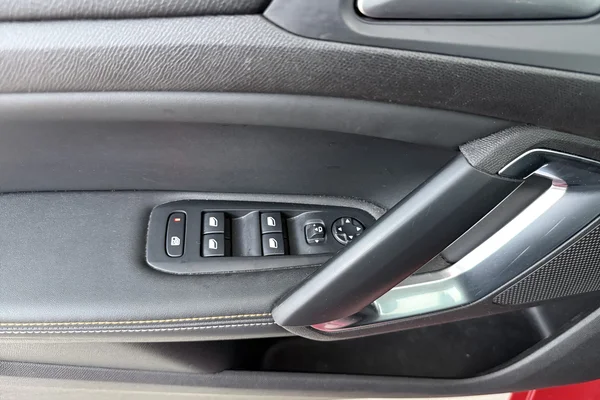 Peugeot 308 (2020) — foto 9 van 20