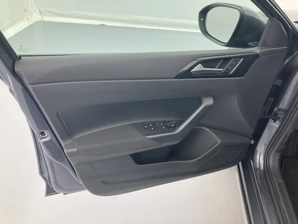 VOLKSWAGEN Taigo (2023) — foto 10 van 36