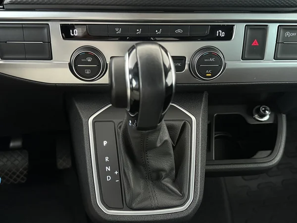 VOLKSWAGEN California (2021) — foto 4 van 26