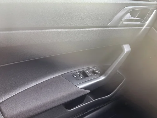 VOLKSWAGEN Taigo (2026) — foto 2 van 24