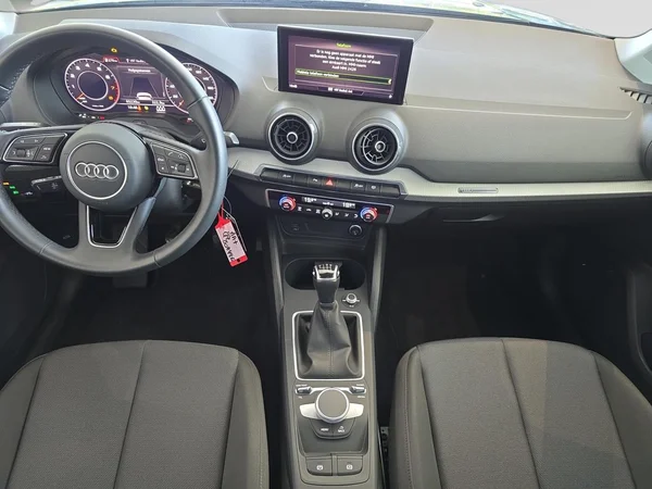 AUDI Q2 (2021) — foto 8 van 13