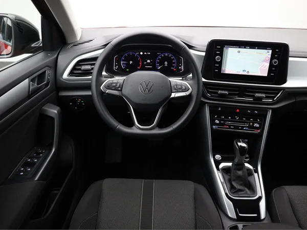 VOLKSWAGEN T-Roc (2025) — foto 4 van 19
