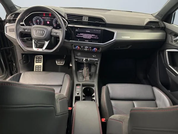 AUDI Q3 (2023) — foto 2 van 29