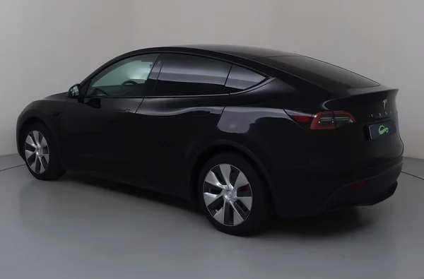 Tesla Model 3 (2023) — foto 23 van 36