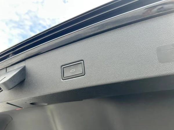 VOLKSWAGEN T-Roc Dsl (2023) — foto 22 van 31