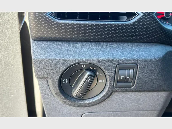 Volkswagen T-Cross (2020) — foto 19 van 29