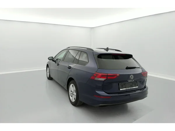 VOLKSWAGEN Golf VIII SW (2024) — foto 35 van 36