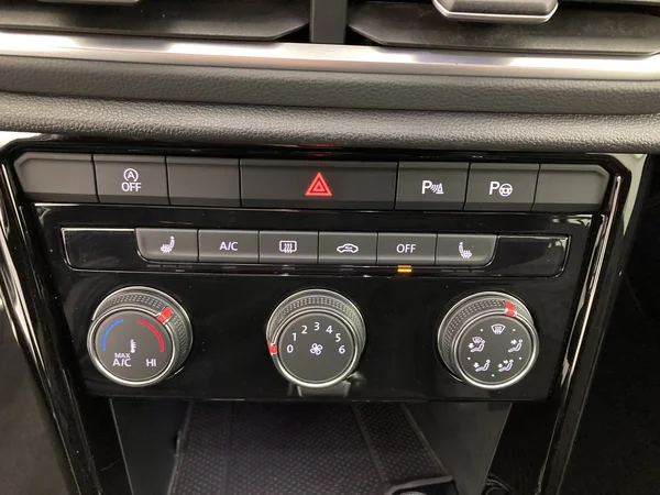 VOLKSWAGEN T-Roc (2022) — foto 8 van 35