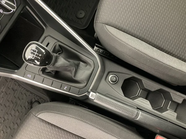 VOLKSWAGEN Polo (2024) — foto 20 van 36