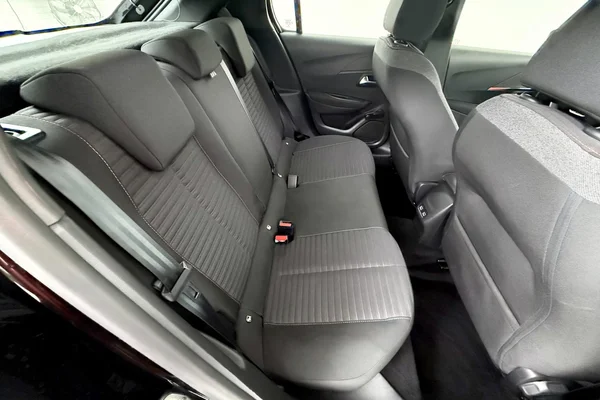 Peugeot E-208 (2022) — foto 17 van 41