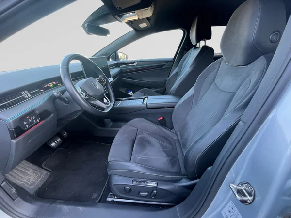 VOLKSWAGEN ID.7 (2024) — foto 9 van 24