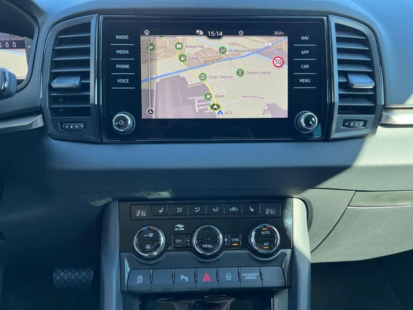 SKODA Karoq (2025) — foto 22 van 22