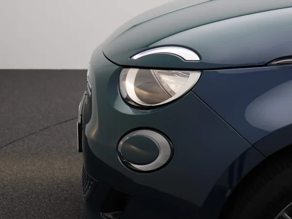 Fiat 500e (2022) — foto 6 van 36