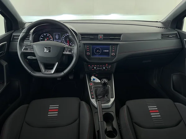 SEAT Arona (2020) — foto 27 van 27