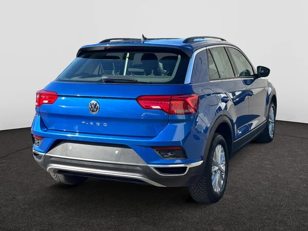 VOLKSWAGEN T-Roc (2017) — foto 13 van 22
