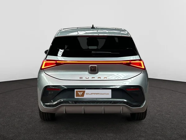 CUPRA Born (2024) — foto 12 van 17