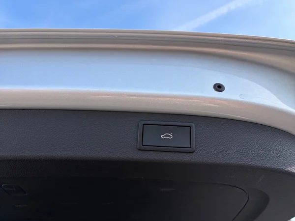SKODA Kodiaq (2023) — foto 6 van 14