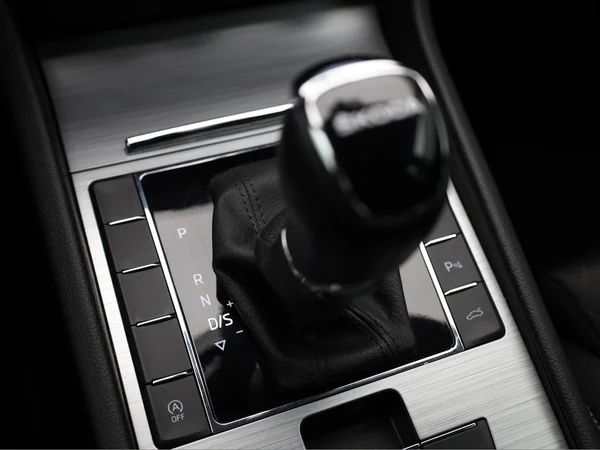 SKODA Superb Combi (2023) — foto 11 van 23