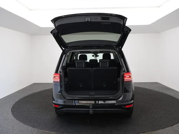 Volkswagen Touran (2025) — foto 16 van 31