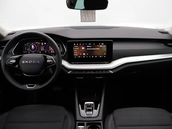 SKODA Octavia Combi (2025) — foto 5 van 28