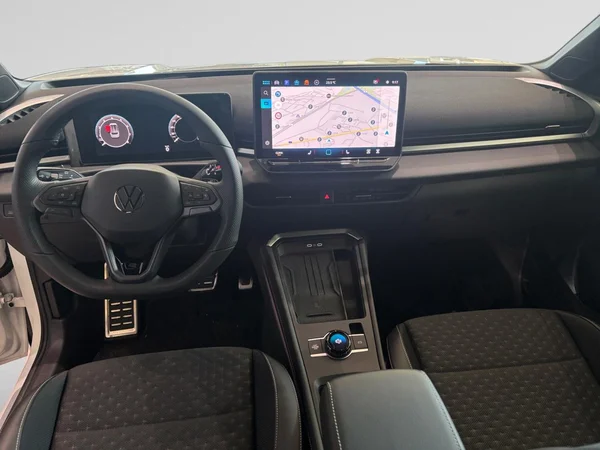 VOLKSWAGEN T-Roc (2025) — foto 2 van 21