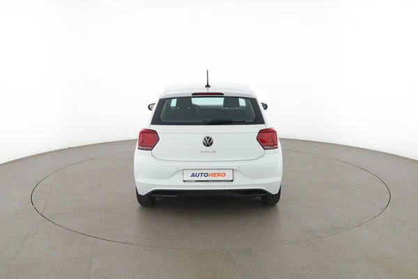 Volkswagen Polo (2021) — foto 11 van 16