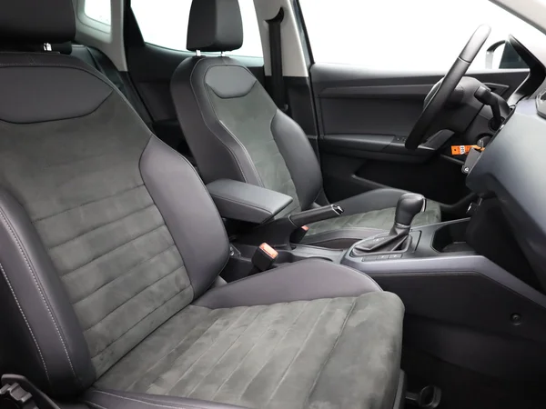 SEAT Arona (2021) — foto 2 van 21