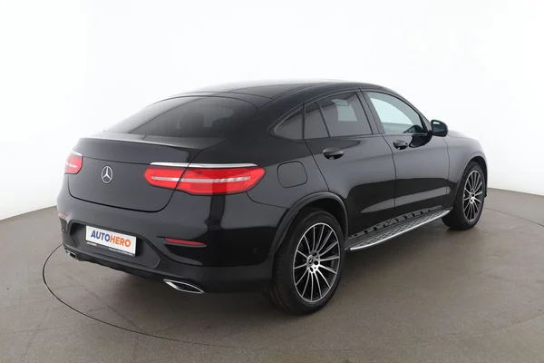 Mercedes-Benz GLC-Klasse (2018) — foto 12 van 16