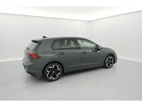 VOLKSWAGEN Golf VIII (2025) — foto 35 van 36
