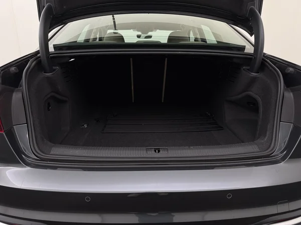 AUDI A4 (2022) — foto 8 van 29