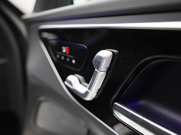 Mercedes-Benz C-Klasse (2023) — foto 46 van 60