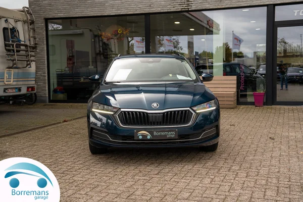 Skoda Octavia (2024) — foto 12 van 37