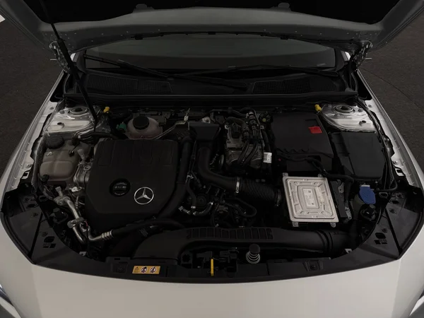 MERCEDES CLA 250 (2022) — foto 6 van 31
