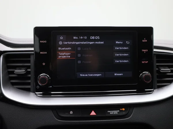 Kia cee'd (2024) — foto 18 van 37