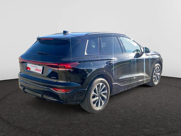 AUDI Q6 e-tron (2025) — foto 19 van 24