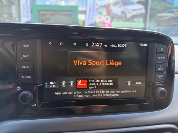 HYUNDAI i10 (2022) — foto 8 van 31