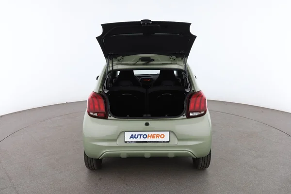 Peugeot 108 (2022) — foto 7 van 16