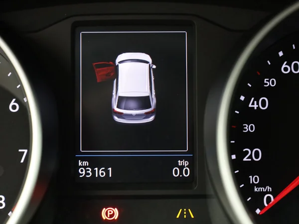 VOLKSWAGEN Tiguan (2019) — foto 5 van 20