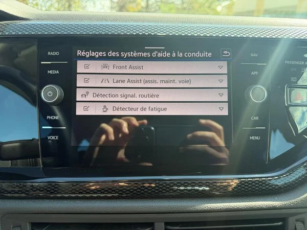 VOLKSWAGEN Polo (2023) — foto 15 van 32