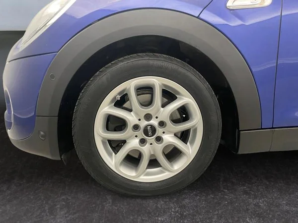 MINI Mini 5 Doors (F55) (2018) — foto 27 van 27