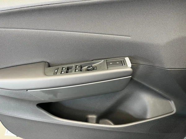 VOLKSWAGEN ID.Polo (2026) — foto 7 van 16