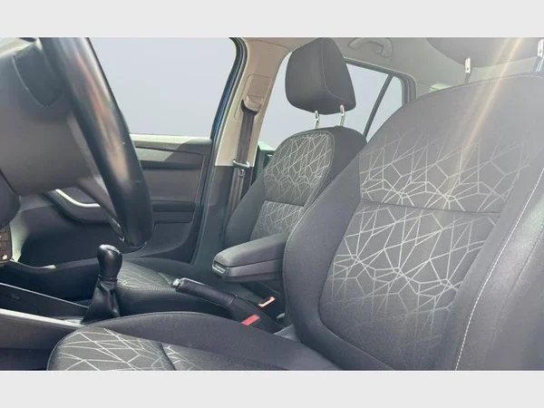 Skoda Fabia Combi (2018) — foto 2 van 23
