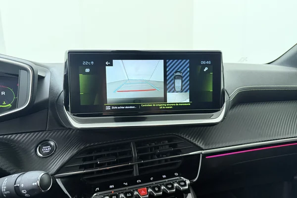 Peugeot 208 (2021) — foto 5 van 22