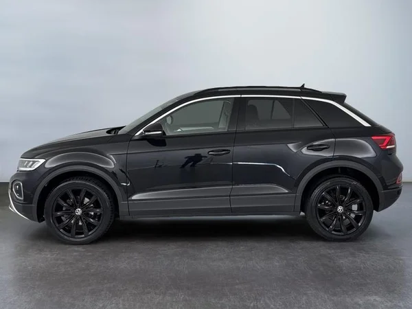VOLKSWAGEN T-Roc (2023) — foto 21 van 25