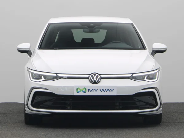 VOLKSWAGEN Golf VIII (2023) — foto 16 van 20
