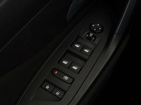 PEUGEOT 308 (2023) — foto 19 van 27