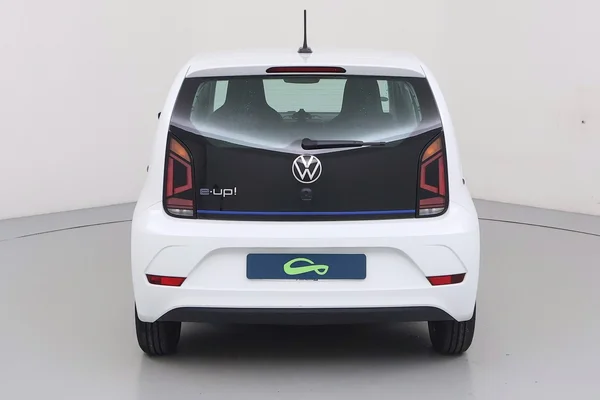 Volkswagen Up! (2022) — foto 28 van 33