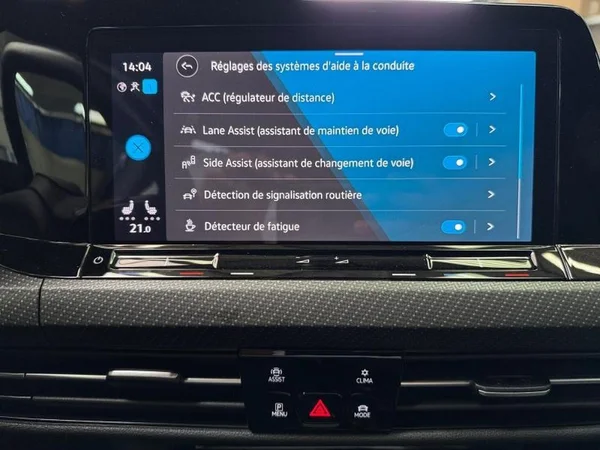 VOLKSWAGEN Golf VIII (2023) — foto 19 van 31