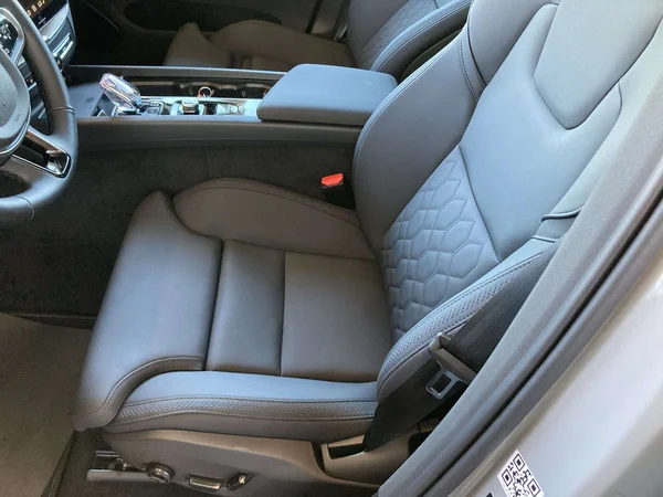 Volvo XC60 (2026) — foto 3 van 22