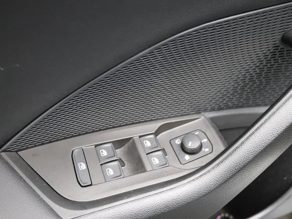 SKODA Octavia Combi (2024) — foto 19 van 32